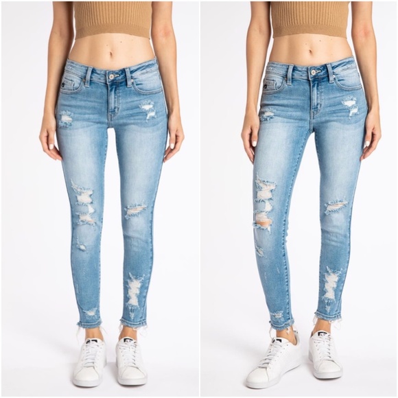 KanCan Distressed Light Wash Skinny Jeans denim - Picture 2 of 4